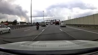 Водитель фуры преследовал на Мурманском шоссе автомобиль кудровской семьи