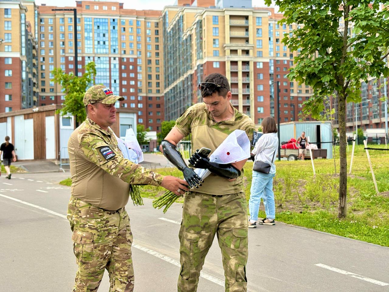 Кудрово встретило автопробег памяти в честь Дня ветеранов боевых действий