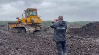 В Новосергиевке выявили незаконный сброс отходов и изъяли бульдозер