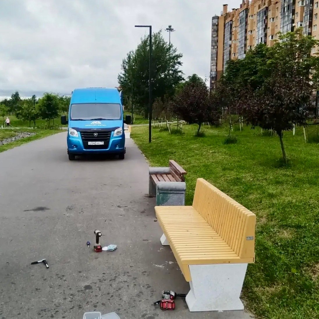 В парке «Оккервиль» появятся дополнительные скамейки и урны