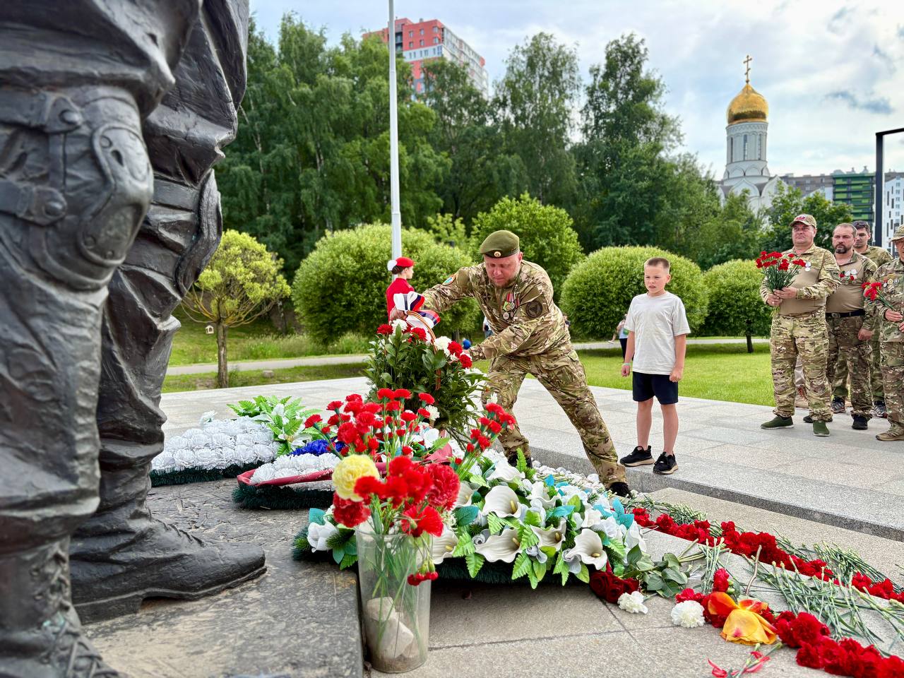 Кудрово встретило автопробег памяти в честь Дня ветеранов боевых действий